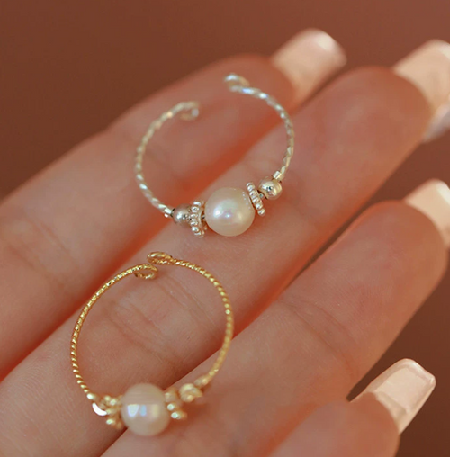 パールフープピアス レディース シンプル ゴールドカラー 上品 小ぶり アクセサリー