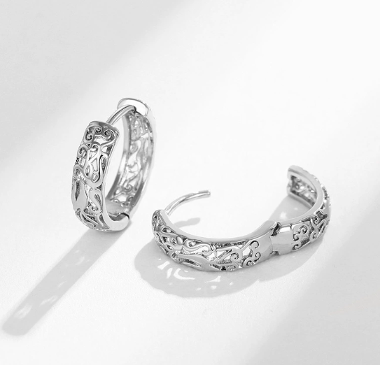 フープピアス レディース ジルコニア シンプル 上品 シルバーカラー 小ぶり アクセサリー